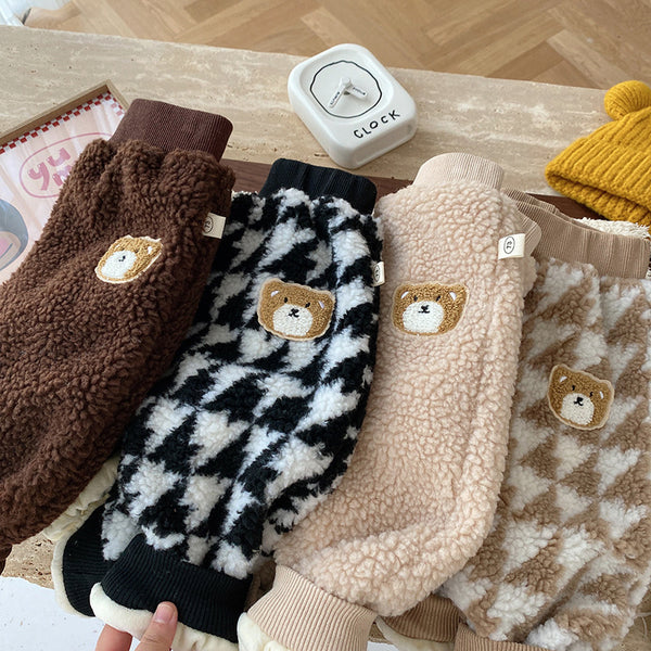 Pantalones de lana de cordero informales con oso grueso para niñas de otoño e invierno