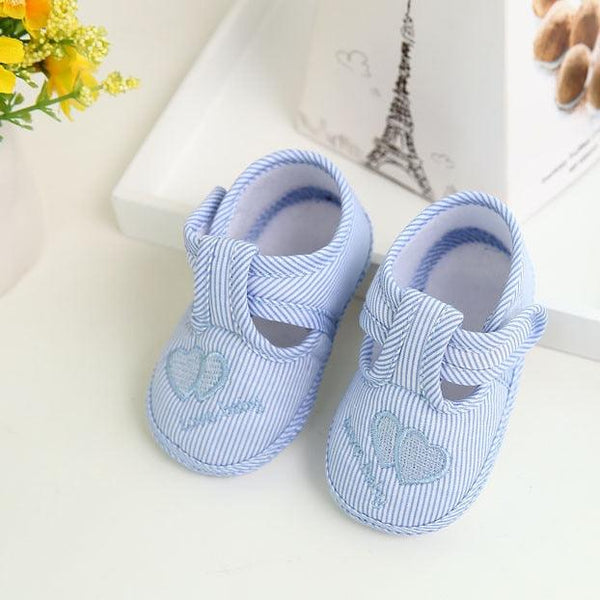 Baby Girl's Hearts Embroidered Summer Shoes - Stylus Kids