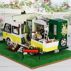 Miniature Wooden DIY Doll House with Furniture Kit - Stylus Kids