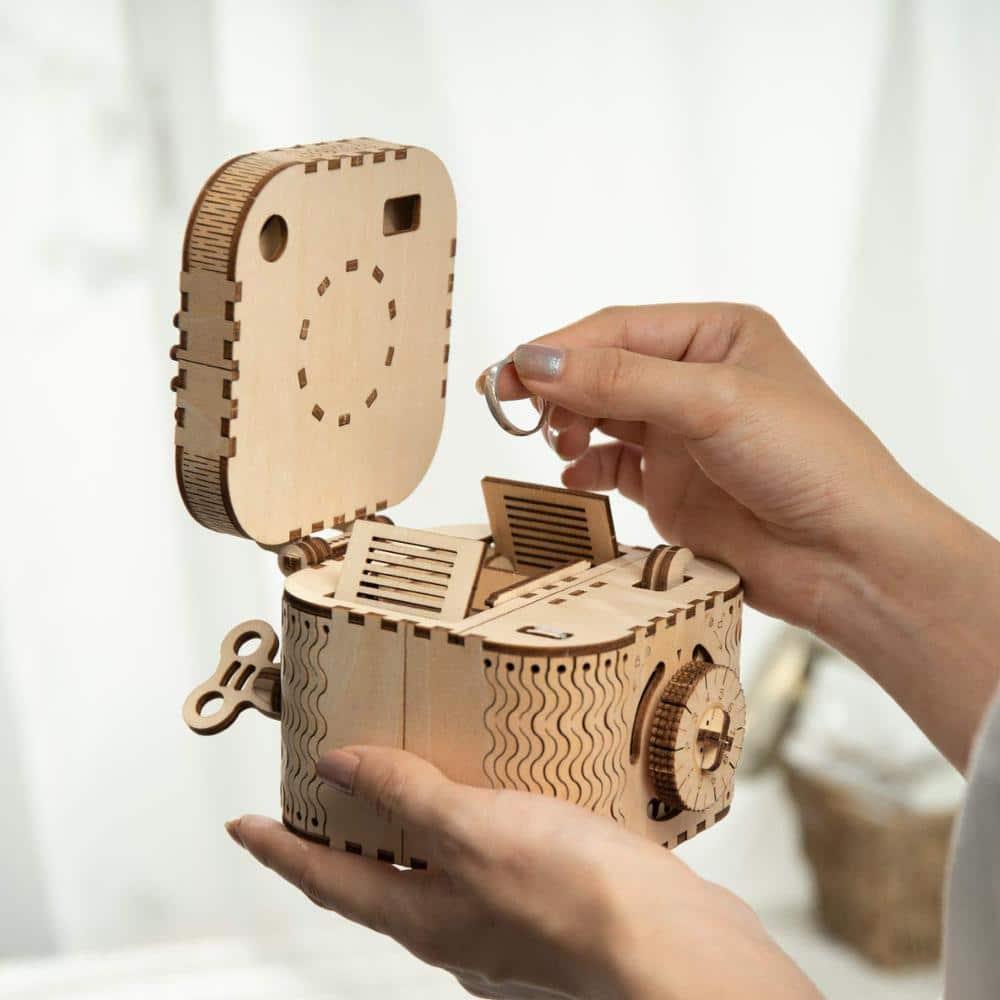 DIY 3D Treasure Box Wooden Puzzle - Stylus Kids