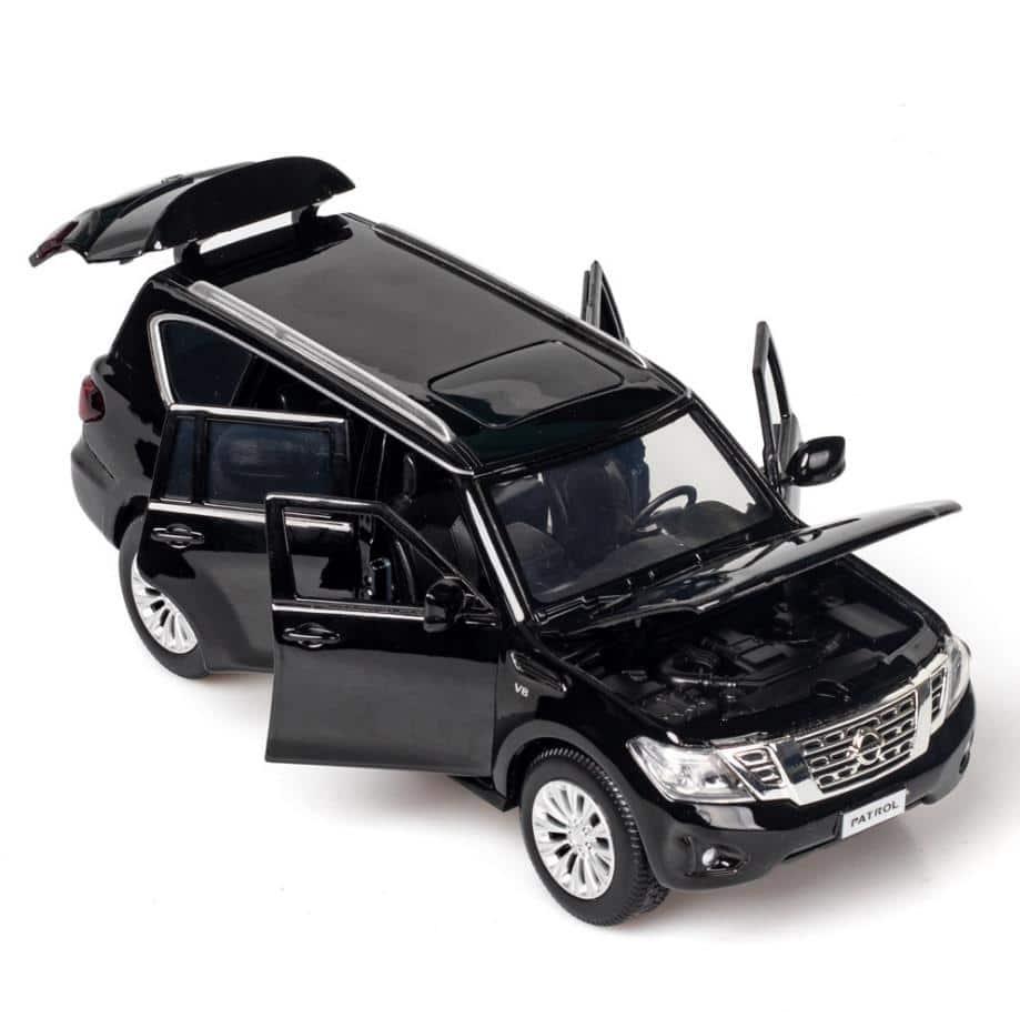 1:32 Nissan Patrol Model with Lights - Stylus Kids
