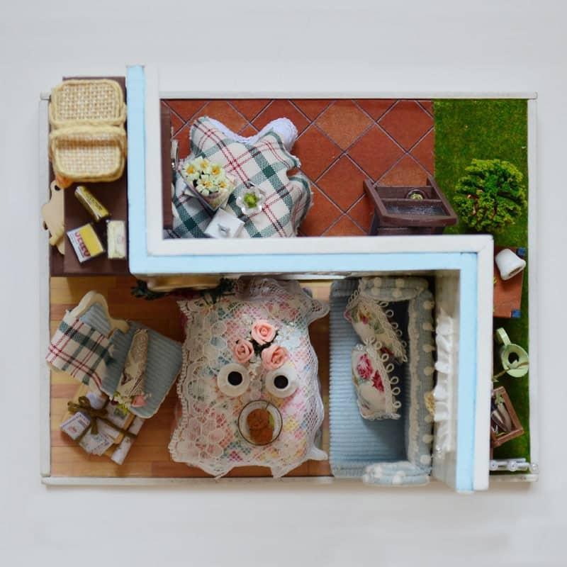 Miniature Wooden DIY Doll House with 1 Room - Stylus Kids