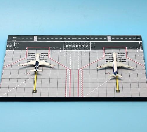 1:1000 Airfield Platform Model - Stylus Kids