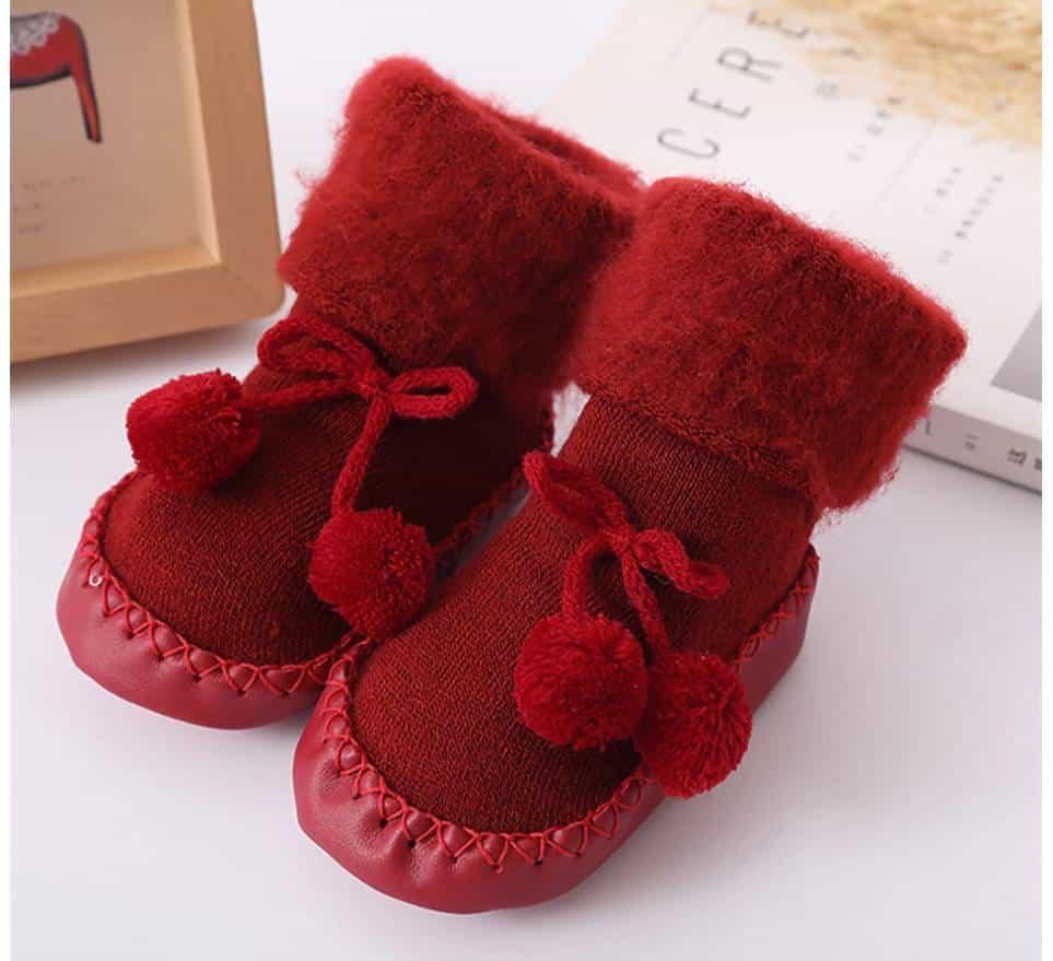 Baby's Pom Pom Winter Home Socks