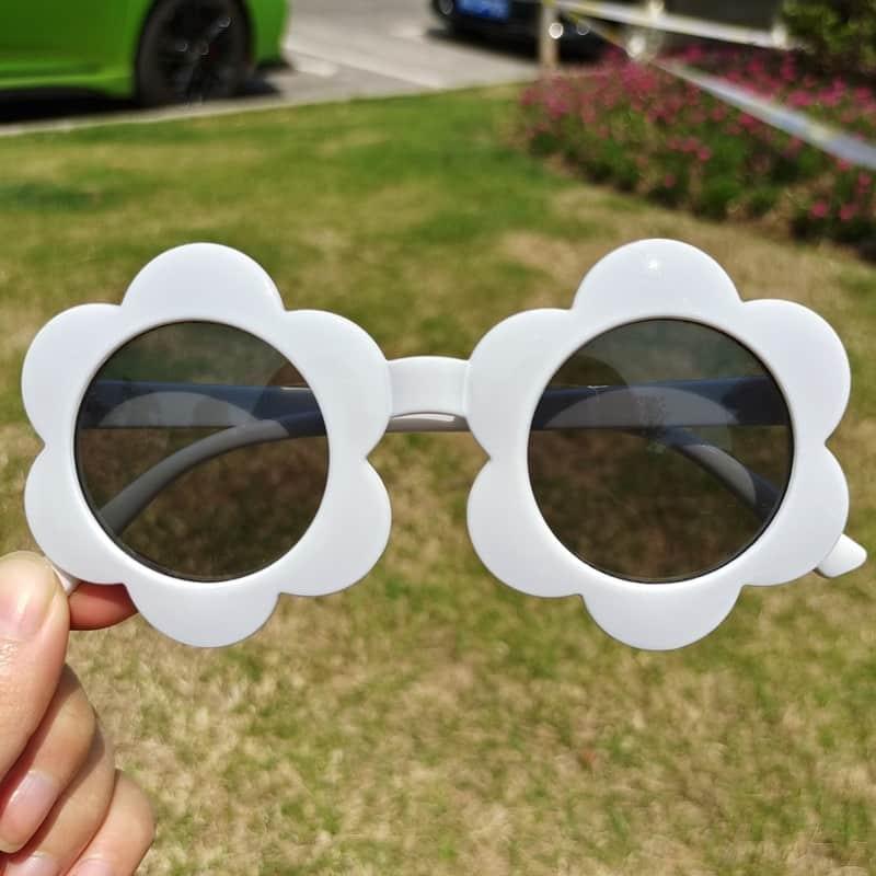 Vintage Flower Shaped Sunglasses for Girls